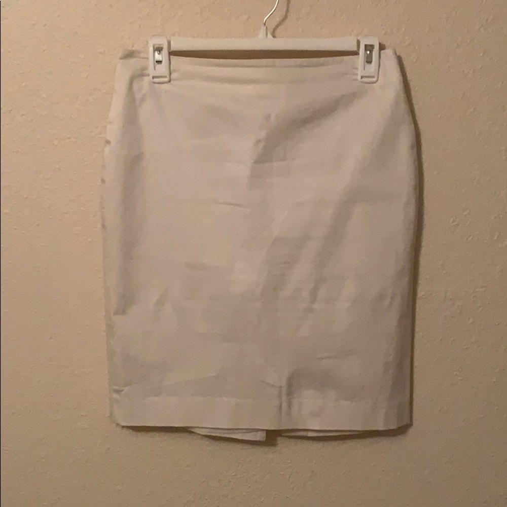 White pencil skirt